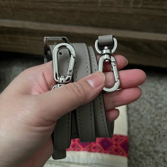 ❌SOLD❌Tory Burch Emerson Handbag/ Crossbody Bag - Picture 10 of 11